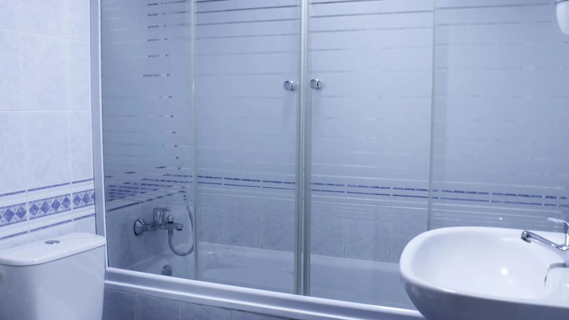 Viccini Suites Beirut 0*,  Lebanon